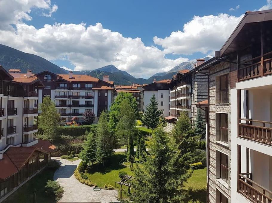 Breathtaking Mountain View 3 Bedrooms Appartement Bansko Eksteriør billede